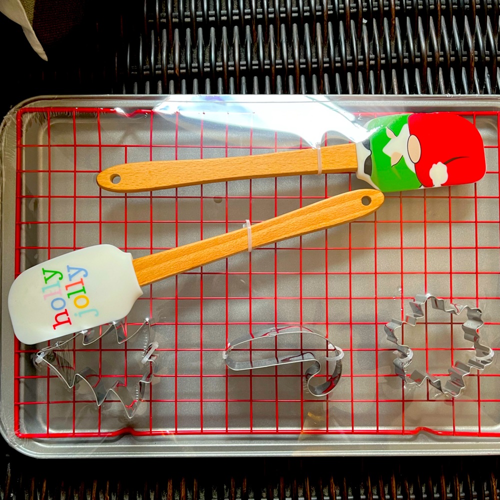 Holiday baking set